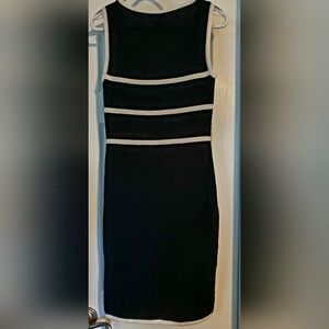 NWT CARMEN SLEEVELESS SWEATER DRESS SIZE M